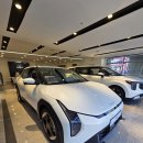 2025 기아 전기차 EV4 후기 4편 : 스노우 화이트 펄 인기 색상 1위, 컴포트 옵션 열선 없는 거 실화임?
