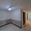 은평구경계 | 은평구도배 실제 시공 후기 - 화이트 실크 벽지로 바뀐 40평대 집 분위기