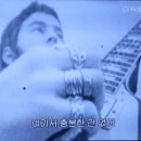 2939/ Some of his songs make me choke up. 이미지