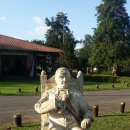 파라과이 아순시온의 누구아수 공원 정문에 앉아계신 영웅.... 이미지