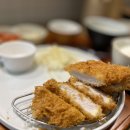 귄 | 방배역 돈가스 귄식당 후기, 혼밥하기 좋은 작은 돈가스집