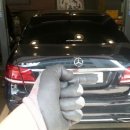 벤츠 E클래스(mercedes benz)운전석 뒤휀다 찌그러짐 덴트수리, 다른곳 덴트 안된다는 찌그러짐, 수입차 판금/도장없이 잘 펴는곳, 의정부 벤츠 덴트잘하는곳 이미지