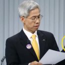 손바닥에 민(民) 쓴 권영국 “윤석열은 왕(王) 썼지만, 전 노동자 마음 모아” 이미지