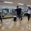 극단 우화 이미지