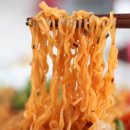 비빔면 맛있게 먹는법 더미식 비빔면 조합 돌나물 대패삼겹살구이