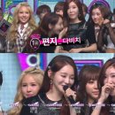 노래클럽 앞 이미지