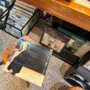샛대광길13카페 | 연천 숨은 소금 빵 쌍화차 맛집 레트로스러운 LP 카페 ‘샛대광길13카페’