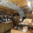 용산농장 | 용산 베이커리 카페 왓어브레드, 버터떡 크로찌 후기