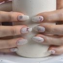 효네일 | 네일바이효 샤로수길 네일샵 ｜ 크리스마스 네일 후기