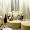 넷플릭스 셀러브리티의 바로 그 집! 이미지