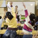 도서관에서 함께 춤을 이미지