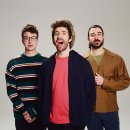 AJR - World's Smallest Violin 이미지