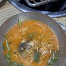 [여수 여행] ‘칠공주식당’ 로컬들도 줄 서는 장어 맛집 / ‘여수 낭만 메가칩’ 이순신광장 이색먹거리