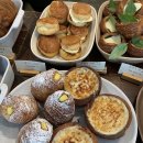 한모금 | [대전 동구 맛집] ‘빵 한 모금’ 방문 후기 / 피스타치오 베리, 에그타르트, 소금빵