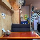 함지2천 | [부산 영도] 라면사리 폭탄으로 먹어야하는 중독적인 숯불 양념치킨 &#34;닭먹고 오리발&#34;