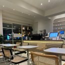 책으로 여행하다 : 오독오독 책읽기 | 용인 보정동 카페거리 &#34;더플롯커피&#34; N번째 방문 찐 단골의 내돈내산 후기!