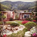 져스틴 하우스 이미지