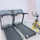 테라피 요가 & 매트 필라테스 이미지