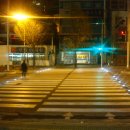 구청 앞 횡단보도 이미지