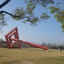 대구스타디움 기념관 광장 입구(대구FC주주동산) | 대구가볼만한곳 스타디움서편광장 대구스포츠기념관 FC주주동산 벚꽃길 꽃비 대구스타디움