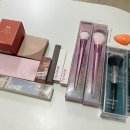 가로수길 천사약국 | 꽃가루를 날려 폭죽을 더 크게 터트려