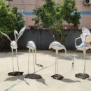 학 조형물 이미지