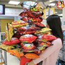 고래야<박수무곡> - 온라인 | 2만 5천 원으로 즐기는 ‘과자 쌓기’ 게임...이마트 고래잇 페스타 무한 골라 담기 열풍