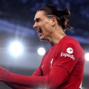 제임스 피어스] <b>익스피디아</b>와의 소매 스폰서십 계약을...