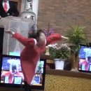 데뷔전 교회에서 용맹한 독수리 춤 춘 아이돌 이미지