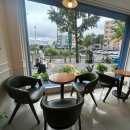 푸른북스 | 용리단길 '텐티북스 &amp; 카페 카공러의 성지에서 아메리카노와 케이크 먹은 후기