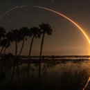 SpaceX, 며칠간의 날씨 지연 이후 24개의 Amazon Kuiper 위성 발사 이미지