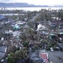 11/11(Mon) - More than 10,000 feared dead in typhoo-ravaged philippines 이미지