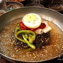 꿀꿀이통돼지왕소금구이 이미지