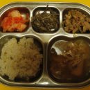 4월 17일- 녹두밥,유부된장국,제육볶음,고사리나물,배추김치를 먹었어요^^ 이미지