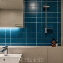 상록수홈파티스스튜디오청라점 | [공간 디테일] 욕실 타일을 하프 앤 하프로 디자인하여 개성을 살린 화장실 인테리어