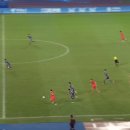 무조건 퇴장 나왔어야 됐던 아겜 축구결승 일본 백태클 장면.gif 이미지