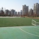 큰재봉공원 축구장 이미지