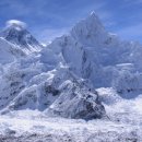 하늘에서 가장 가까운 지구 최고의 산...히말라야 15봉 이미지