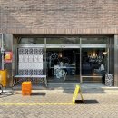 잽 엔 헨리 | 대구 중구 약령시카페 ‘잽엔헨리’ 인테리어부터 분위기까지 전부 힙한 곳
