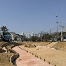 고인돌 공원 | 김해 구산동 지석묘, 연지공원 들렀다 가기 좋은 전국 최대 고인돌 후기