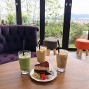 마쥬봄카페(Majubom Cafe) | 진해 자은동 카페 : 마쥬봄 카페 (CAFE MAJUBOM)