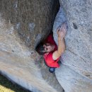 Hanbin, checkout this rock climber called Alex Honnold & FREE SOLO 🔥 이미지