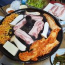 ssack쓰리솥뚜껑김치삼겹살 이미지