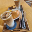 우리동네 폰가게 앞 이미지