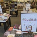 북톡 글쓰기 | 독서 트렌드 &#39;Booktok&#39;을 이용한 마케팅 사례ㅣ북톡이란 무엇이고 Z세대 사이에서 열풍인 이유는?