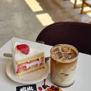 수원 케이크 맛집 수제 딸기케이크가 맛있는 MLMC카페 솔직방문후기
