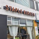 벚꽃로56길 | 금천구 맛집 스테이플 버거 가산점 방문 후기