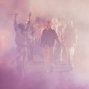 K-KING TOUR | [weverse 매거진] "곡에서 전하는 에너지를 제 몸으로, 있는 그대로 아미들이 다 느끼게 해주고 싶다는...