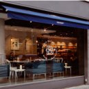 파리바게트 건물 옆 횡단보도 이미지