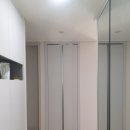 KCC종합페인트 | 남위례역 아테라 51A 현관중문, 구조에 맞춰 완성한 초슬림 2분할 슬라이딩도어 시공 후기